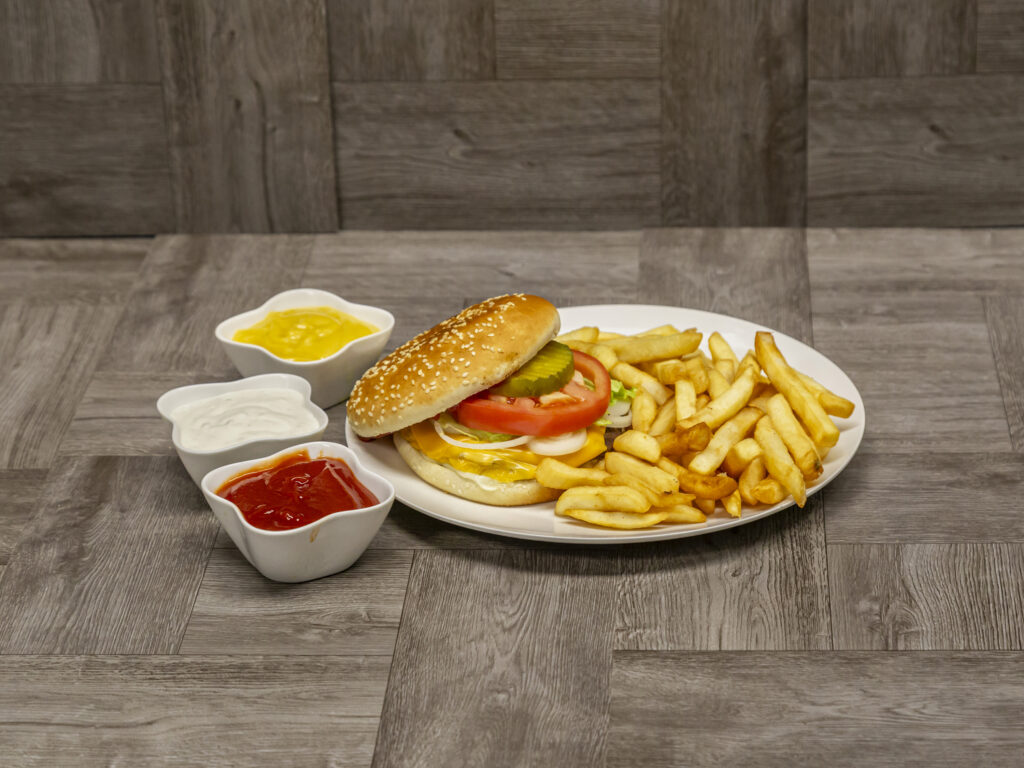 GoldenWingsFishandChicken_burger