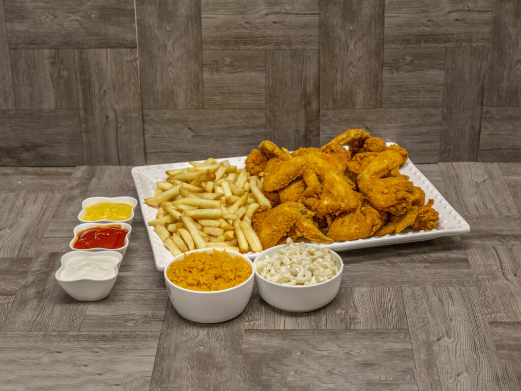 GoldenWingsFishandChicken_chickenwingsandfriesplatter